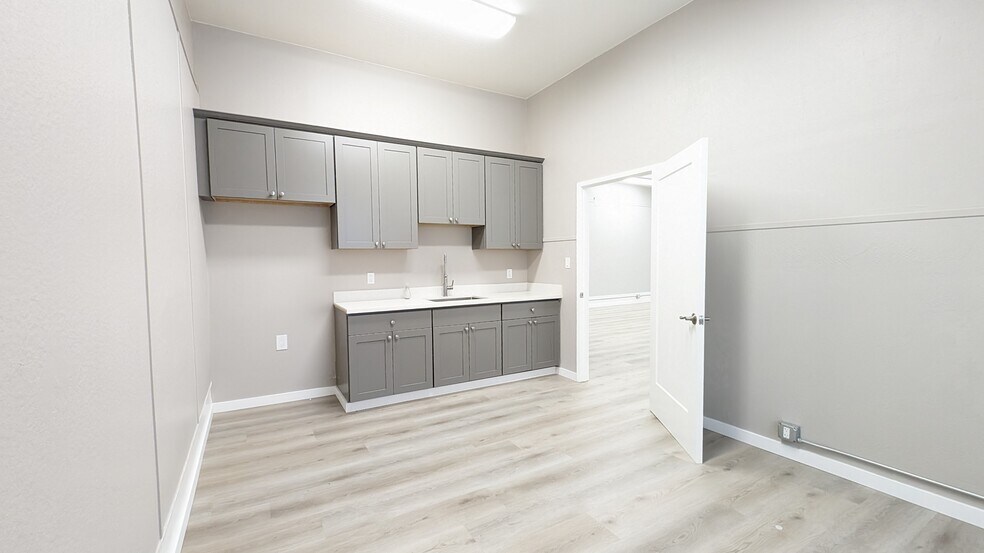 More Photos Of 401-405 Sansome St, San Francisco Office For Lease