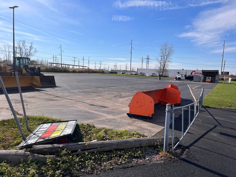 More Photos Of 3003 Walden Ave, Depew Land For Lease