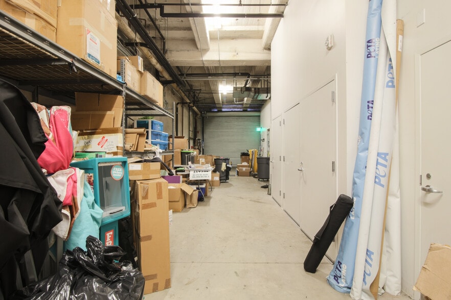 More Photos Of 2154 W Sunset Blvd, Los Angeles Loft Creative Space For Sale