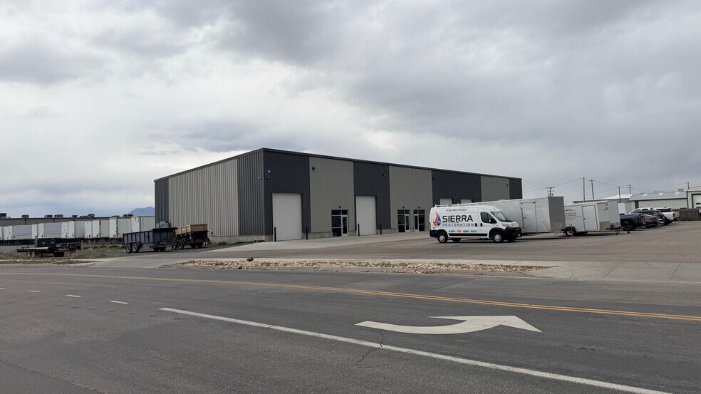 More Photos Of 995 S Main St, Smithfield Industrial For Lease