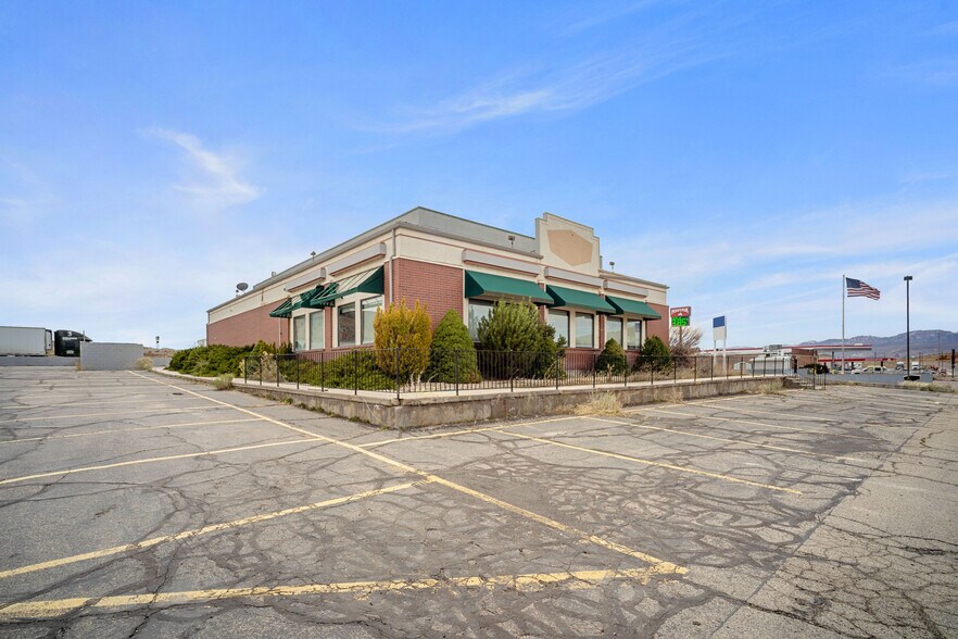 More Photos Of 380 E 1620 S, Salina General Retail For Sale