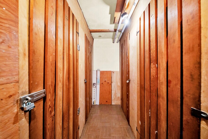 More Photos Of 3719 W 8th Av, Vancouver Apartments For Sale