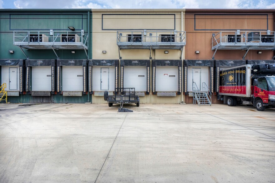 More Photos Of 9342 SE Loop 410, San Antonio Refrigeration Cold Storage For Sale