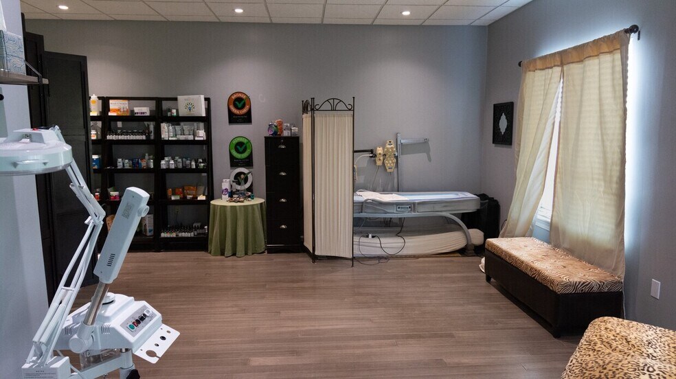 More Photos Of 1031 Wellington Way, Lexington Medical For Sale