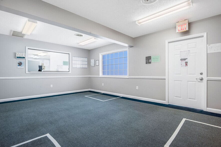 More Photos Of 217-219 Station St, Jacksonville Medical For Lease