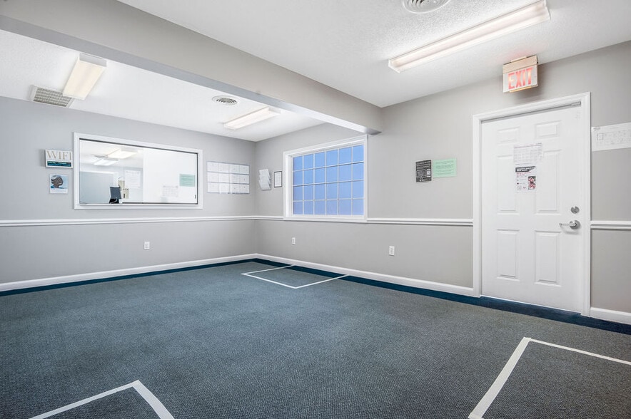 More Photos Of 217-219 Station St, Jacksonville Medical For Sale