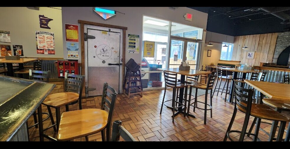 More Photos Of 310-390 El Dorado Dr, Jordan Unknown For Lease