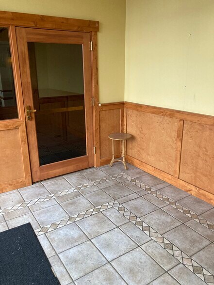 More Photos Of 206 N Main St, Ellensburg General Retail For Lease