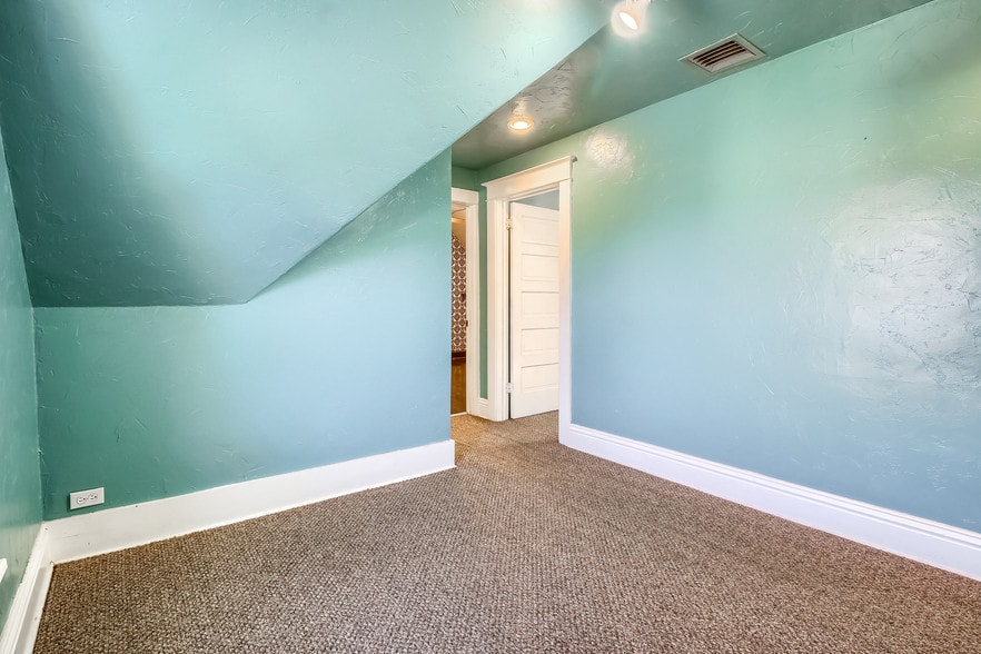 More Photos Of 4940 Ward Rd, Wheat Ridge Storefront Retail Office For Lease