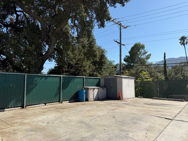 More Photos Of 3202 Honolulu Ave, La Crescenta Land For Lease