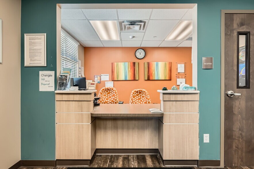 More Photos Of 16830 Northgate Dr, Parker Medical For Sale