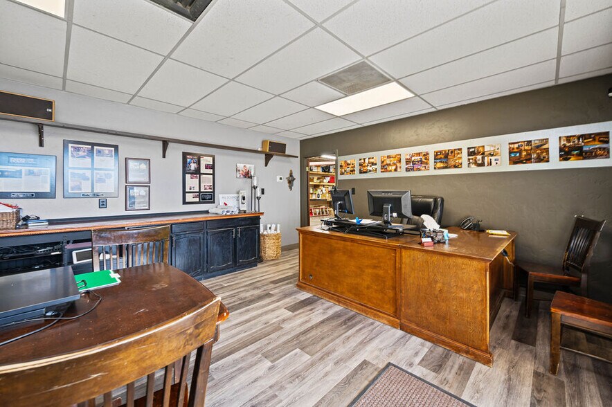 More Photos Of 2960 N Academy Blvd, Colorado Springs Office For Sale