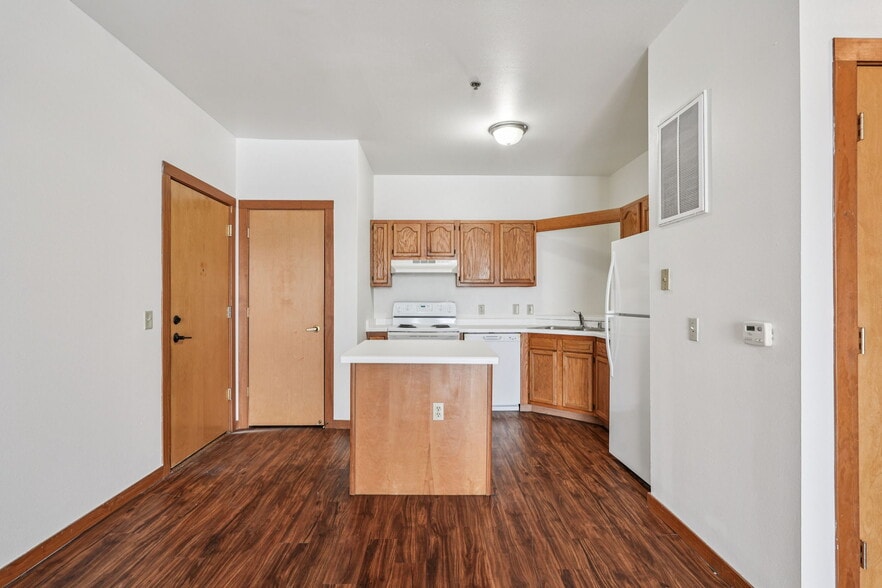 More Photos Of 134 Main St, Racine Apartments For Sale