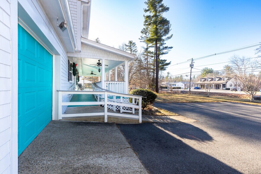 More Photos Of 860 Washington St, South Easton General Retail For Sale