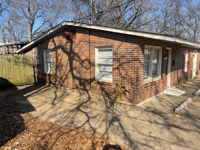 More Photos Of 2915 Chestnut St, Montgomery Office For Sale