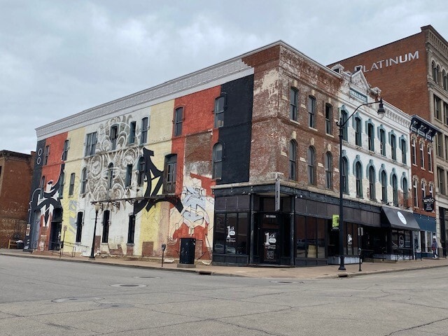 Primary Photo Of 101-123 Main St, Dubuque Storefront Retail Office For Sale