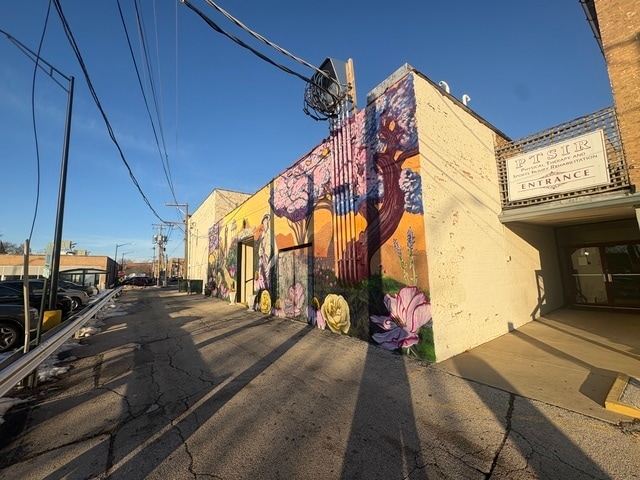 More Photos Of 13102 S Western Ave, Blue Island Apartments For Lease