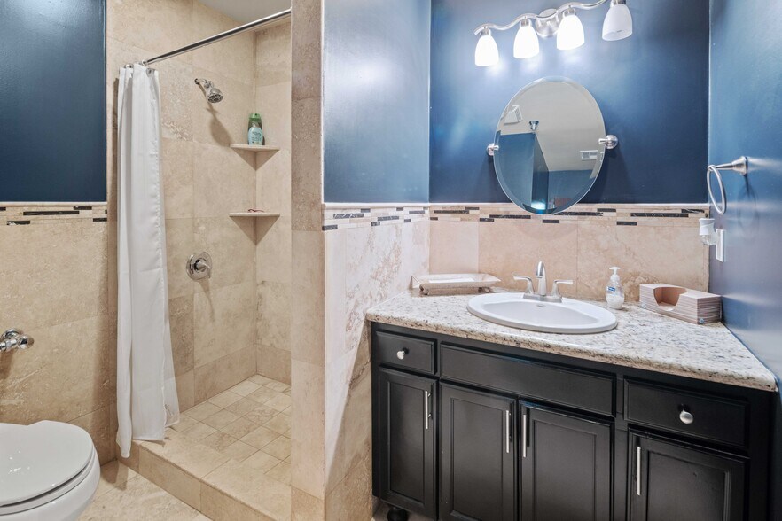 More Photos Of 28534-28536 Constellation Rd, Valencia Industrial For Sale