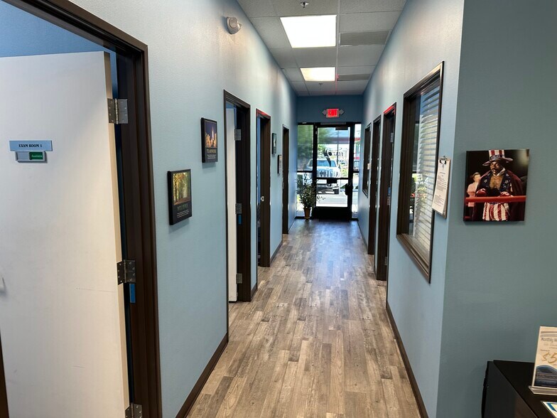 More Photos Of 5920 S Rainbow Blvd, Las Vegas Office For Sale