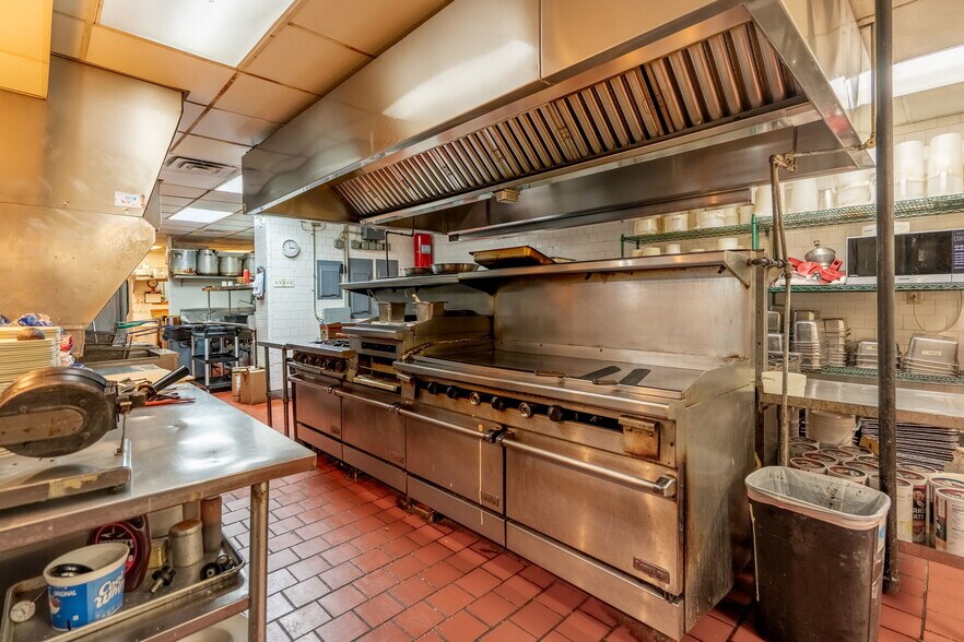 More Photos Of 3324 Lakeview Pky, Rowlett Restaurant For Sale