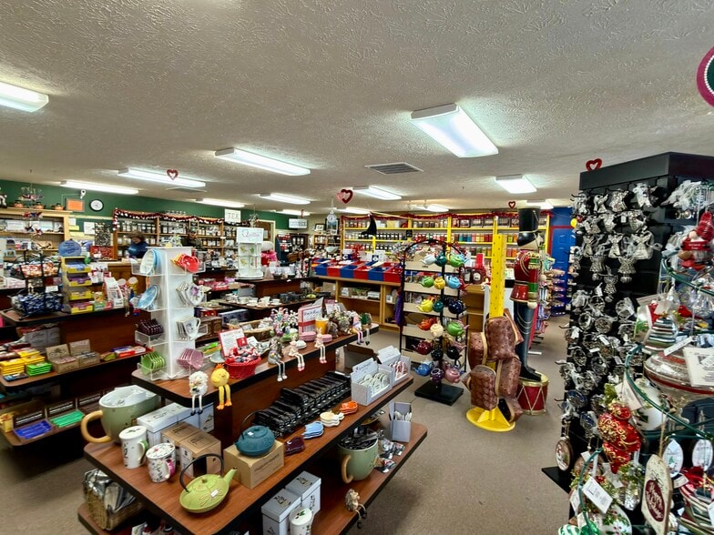 More Photos Of 58 W Main St, Nashville Storefront For Sale