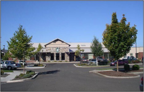 More Photos Of 4135 Quest Dr, Eugene Medical For Lease
