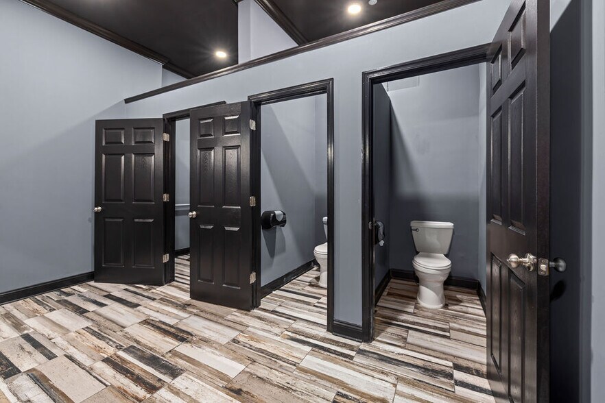 More Photos Of 3014 Memorial Ave, Lynchburg Restaurant For Sale