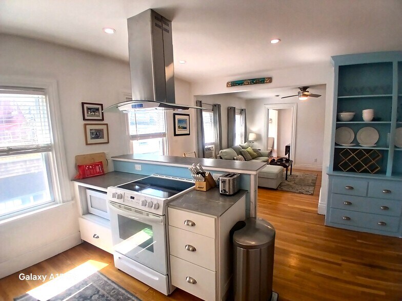 More Photos Of 117 Water St, Stonington Apartments For Sale