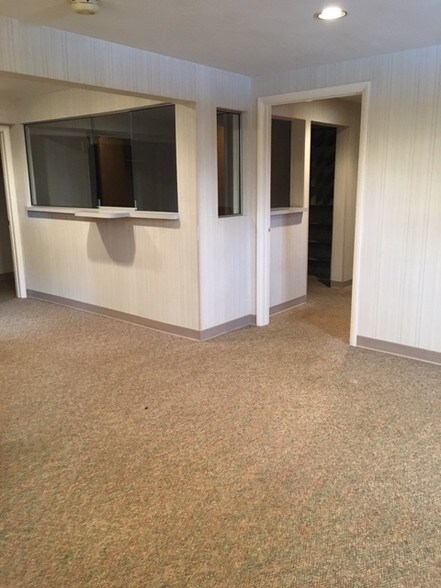 More Photos Of 28 E Main St, Marcellus Medical For Lease