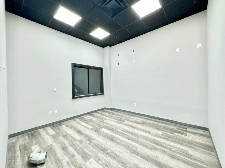 More Photos Of 2900 High Ridge Rd, Boynton Beach Warehouse For Lease