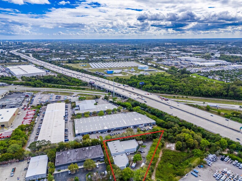 More Photos Of 3709 Interstate Park Rd S, Riviera Beach Light Manufacturing For Sale