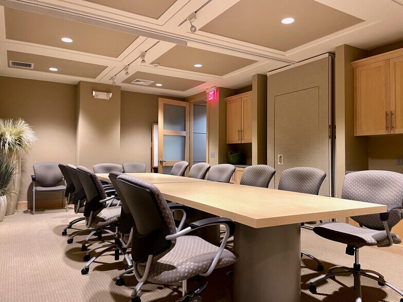 More Photos Of 90 Grove St, Ridgefield Medical For Lease
