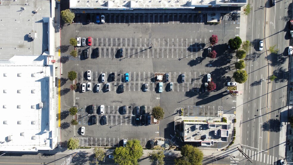 More Photos Of 4903-4947 Eagle Rock Blvd, Los Angeles Unknown For Lease