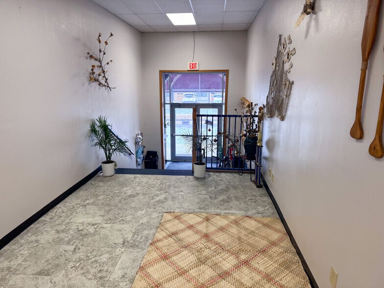 More Photos Of 800 E Emma Ave, Springdale Office For Sale