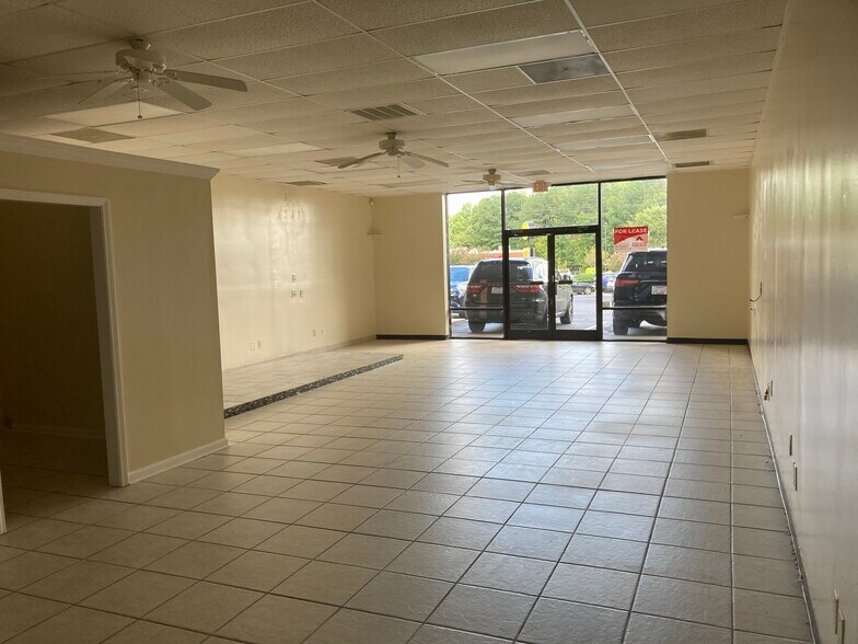 More Photos Of 722-730 S Horner Blvd, Sanford General Retail For Lease