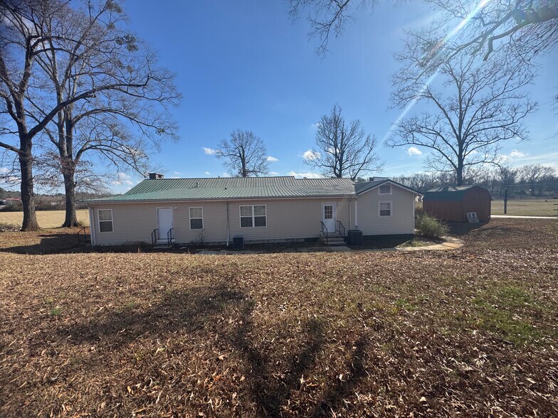 More Photos Of 8385 AL Highway 144, Alexandria Office Residential For Sale