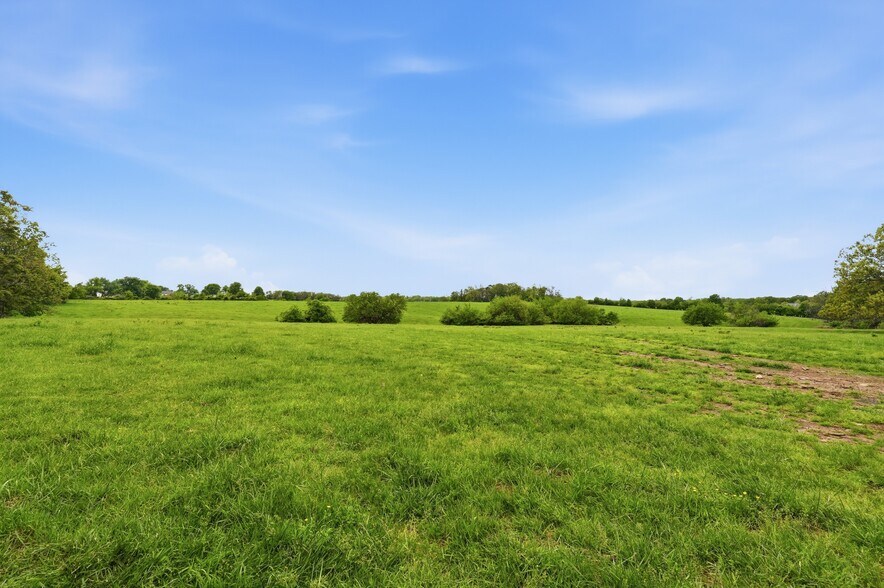 More Photos Of TR 2&3 1400 Block W Mount Vernon Hwy 14, Nixa Land For Sale