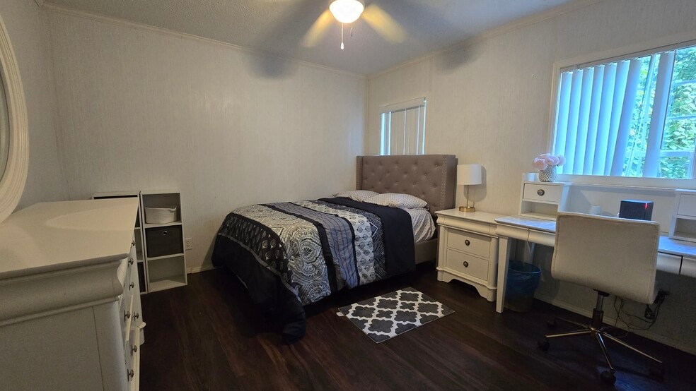 More Photos Of 44 Crawford Dr, Lake Placid Manufactured Housing Mobile Home Park For Sale