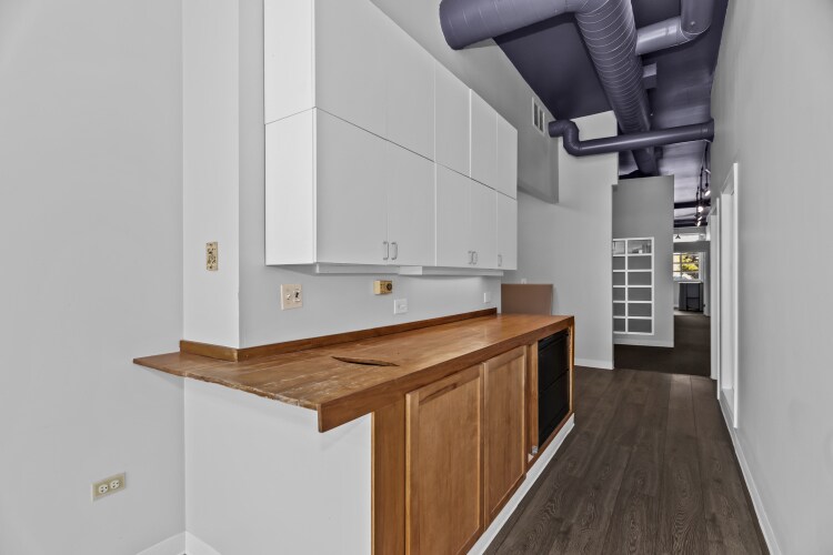 More Photos Of 4811 Main St, Skokie Storefront Retail Residential For Sale