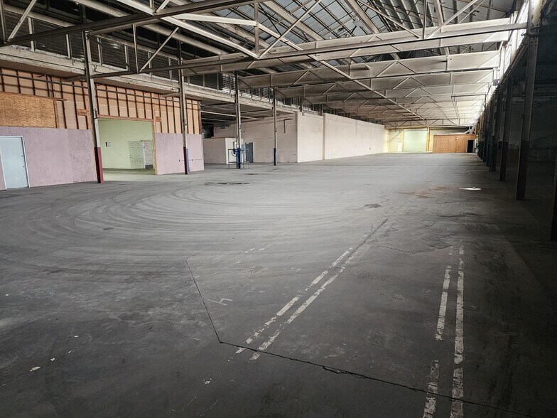 More Photos Of 909-911 Spiva Ave, Yuba City Warehouse For Lease