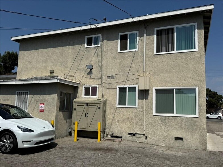 More Photos Of 7107 Coldwater Canyon Ave, North Hollywood Apartments For Sale