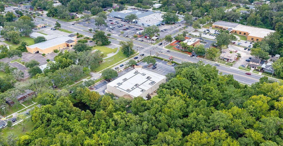 More Photos Of 609 Kingsley Ave, Orange Park Drugstore For Sale