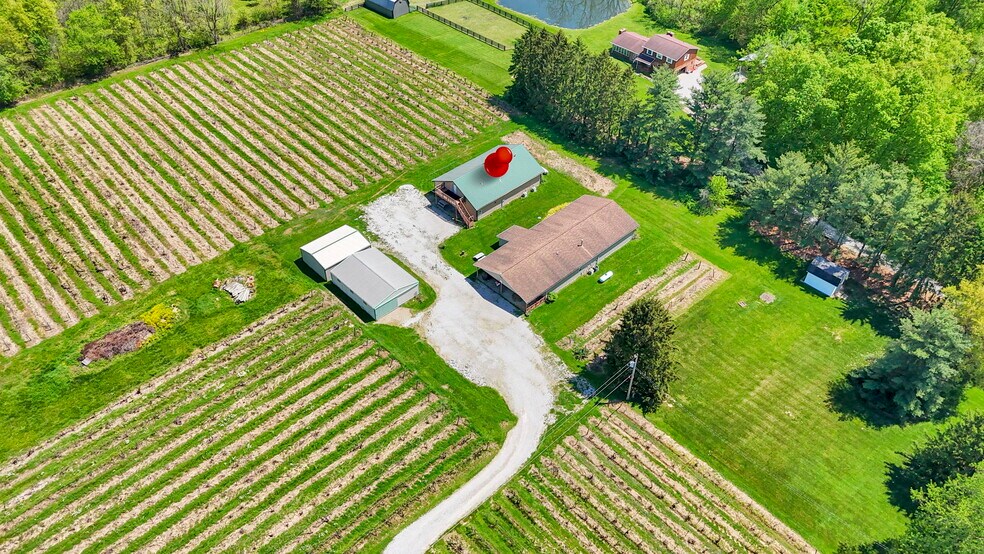 More Photos Of 1900 Winchester Southern Rd, Canal Winchester Winery Vineyard For Sale