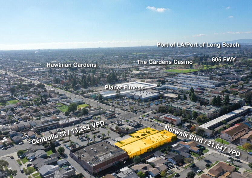 More Photos Of 12205 Centralia St, Lakewood General Retail For Sale
