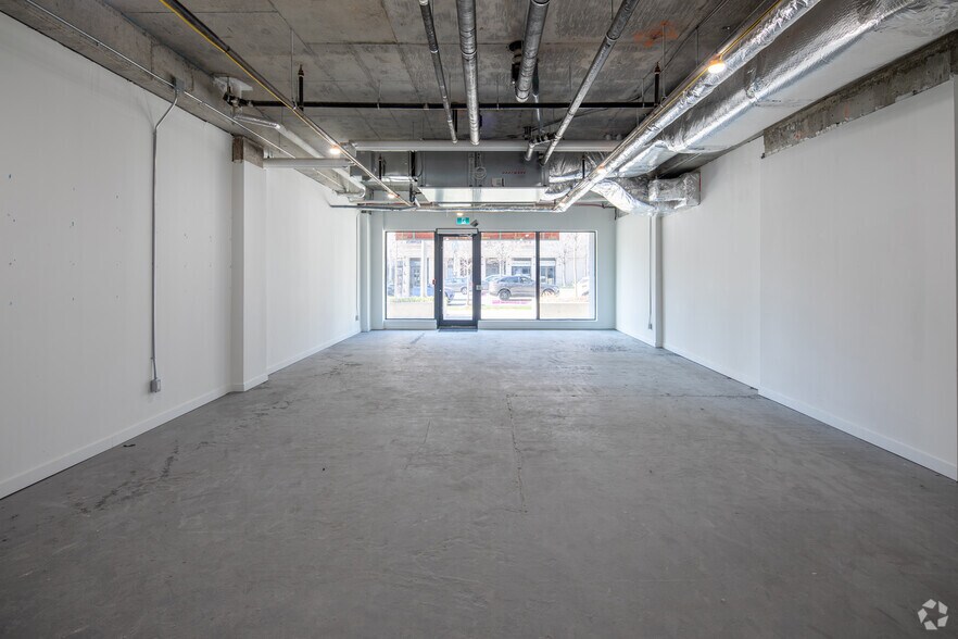 More Photos Of 621 Sheppard Ave E, Toronto Storefront Retail Residential For Lease