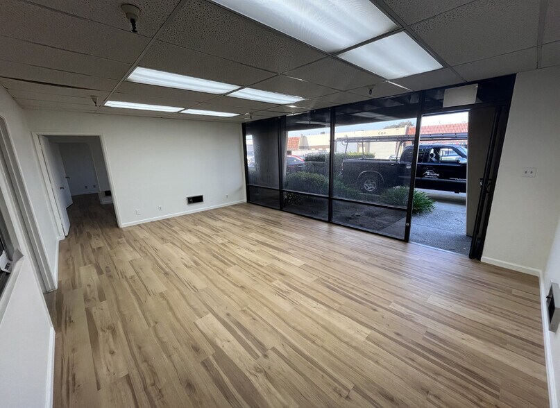 More Photos Of 390 Swift Ave, South San Francisco Warehouse For Lease