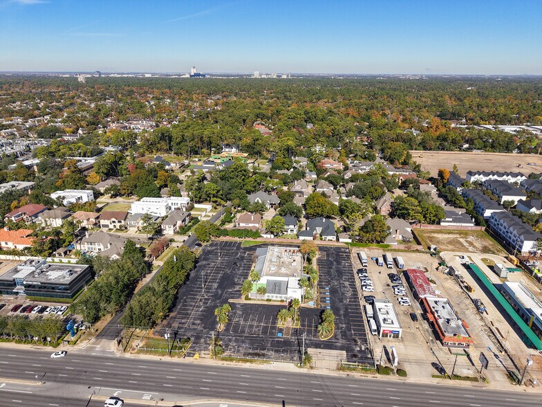 More Photos Of 9350 Westheimer Rd, Houston Land For Lease