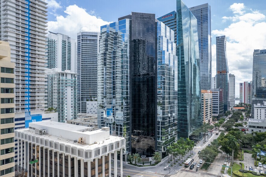 Primary Photo Of 1221 Brickell Ave, Miami Office For Lease