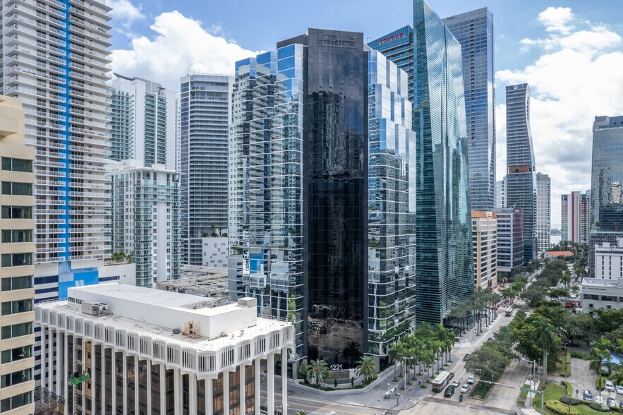 Primary Photo Of 1221 Brickell Ave, Miami Office For Lease