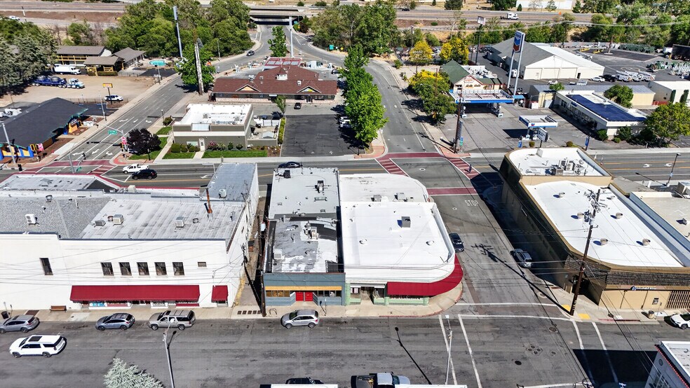 More Photos Of 118 S Broadway St, Yreka Restaurant For Sale